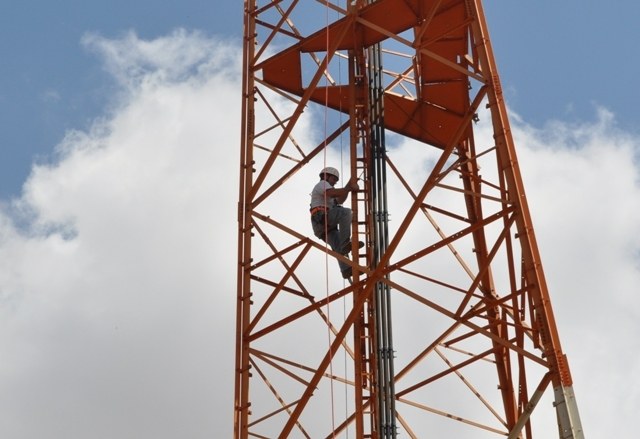 Moradores confundem trabalhador com suicida e mobilizam viaturas de Bombeiros