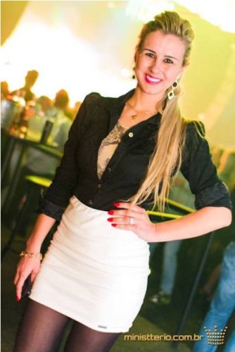 Ex-aluna do Álvares de Azevedo, vilhenense é eleita Miss Simpatia em Cascavel/PR
