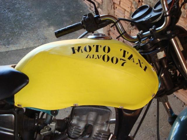 Mototaxista deixa chave na ignição e bandido leva moto e capacetes em Vilhena