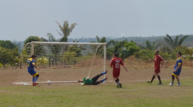 Equipe máster da Rodamazon/Bueno Tur/Folha do Sul goleia na Copa Macedo Madeiras