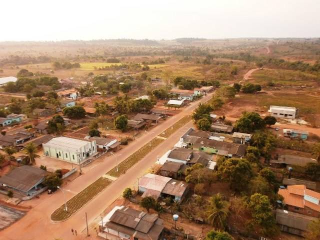 Distrito de Chupinguaia fica cinco dias sem água e moradores se revoltam