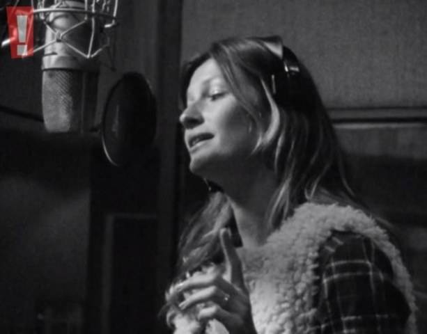 Gisele Bündchen solta a voz e canta em campanha publicitária