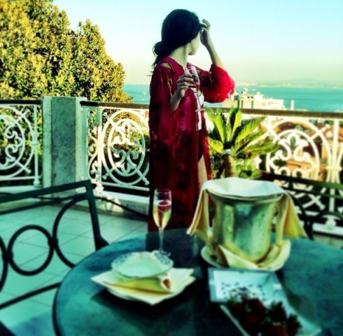 Selena Gomez posta foto de viagem a Portugal