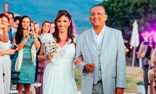 Galvão Bueno casa a filha em vinícola italiana onde produz seu próprio vinho