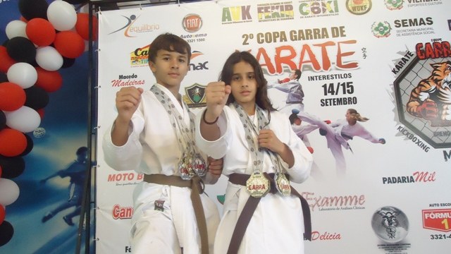 Irmãos Sastre brilham na 2ª Copa Garra de Karate Interestilos 