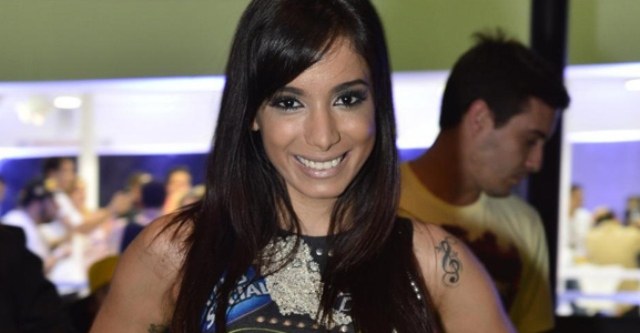 Se achando? Anitta baixa ordem e proíbe contato com os fãs