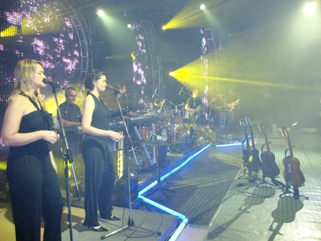 SHOW DE EDUARDO COSTA ATRAIU PÚBLICO DE 7 MIL PESSOAS ONTEM: VEJA FOTOS