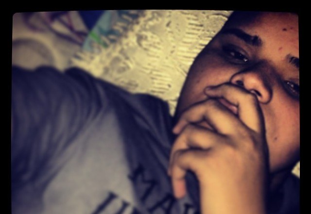 Filho de Naldo desabafa novamente e é consolado em rede social