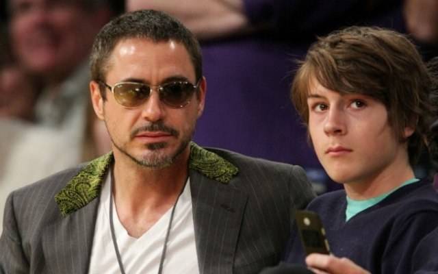 Filho de Robert Downey Jr. é internado em clínica de reabilitação aos 20 anos