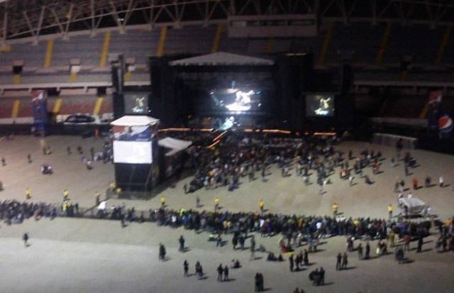 Antes de vir ao Brasil, Aerosmith faz show na Costa Rica para estádio quase vazi