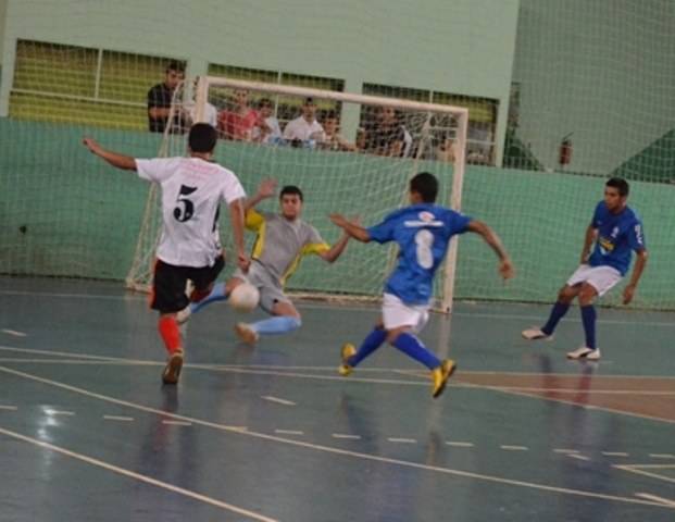 Mundo dos Esportes é semifinalista da Copa Cidade de Futsal 2013