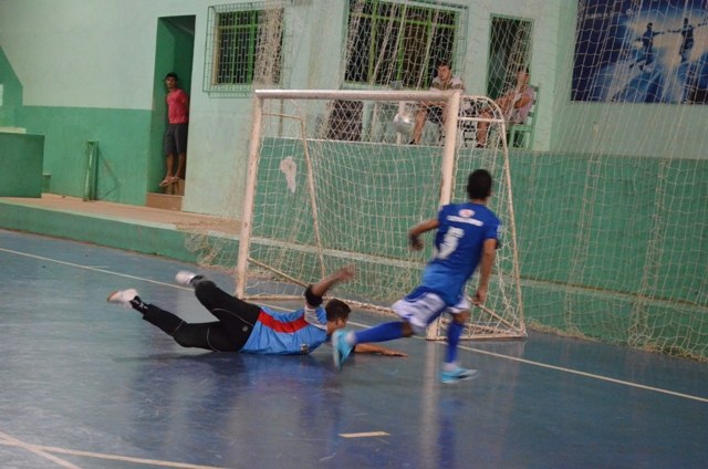 Na prorrogação, Mundo dos Esportes vence e está na final da Copa Cidade 