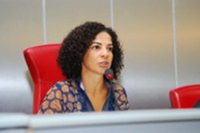 Deputada petista insere Lei Maria da Penha no currículo escolar da rede estadual