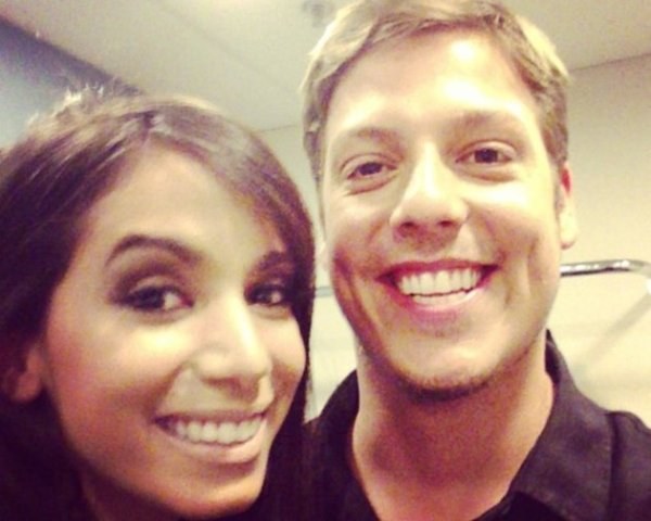 Anitta e o humorista Fábio Porchat estão se conhecendo melhor, diz jornal