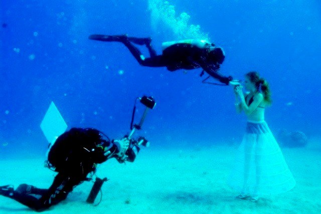 SUBMERSAS