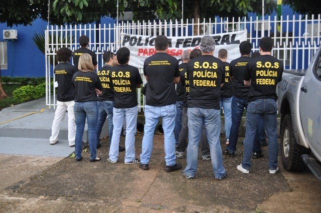 Policiais Federais paralisam as atividades em RO; Vilhena adere à manifestação