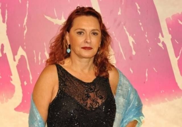 Maria Zilda assume relacionamento com Ana Kalil