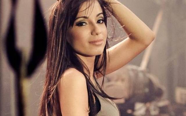 Anitta diz que pretende adotar uma criança
