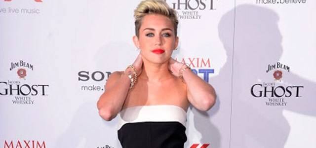 Miley Cyrus teria escrito carta para se reconciliar com Liam Hemsworth