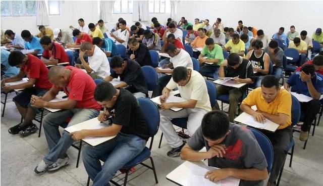 Advogados inscrevem em concurso da Prefeitura de Vilhena para fiscalizar provas