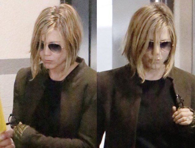 Jennifer Aniston muda visual após uma escova que não deu certo