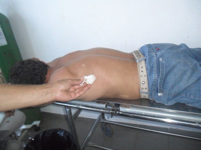 Vilhena: homem diz ter engolido droga e polícia o faz vomitar em hospital