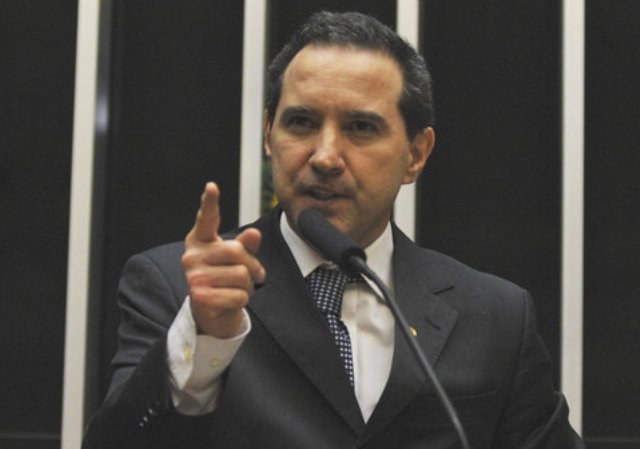 Natan não entrega os pontos e ainda acredita que pode ser candidato em 2014