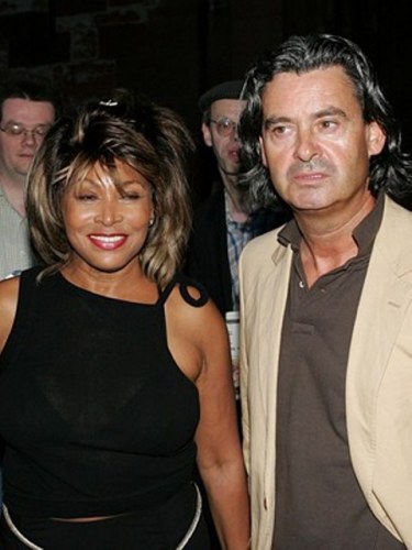 Tina Turner renuncia à cidadania norte-americana, diz jornal