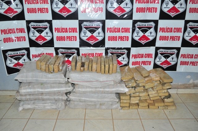 Vilhena: caminhoneiro é preso com mais de 175 quilos de maconha
