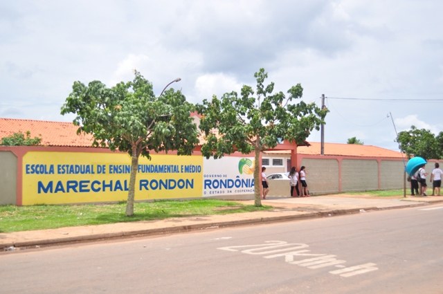 Temendo roubos, servidores estão dormindo dentro de escolas em Vilhena