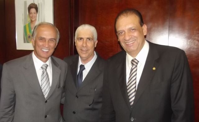 Prefeito de Cerejeiras faz apelo dramático por armazém de grãos na cidade