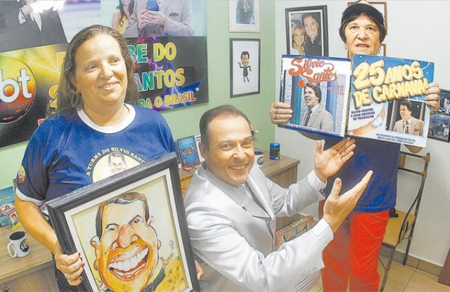 Agente funerário preside fã-clube de Silvio Santos