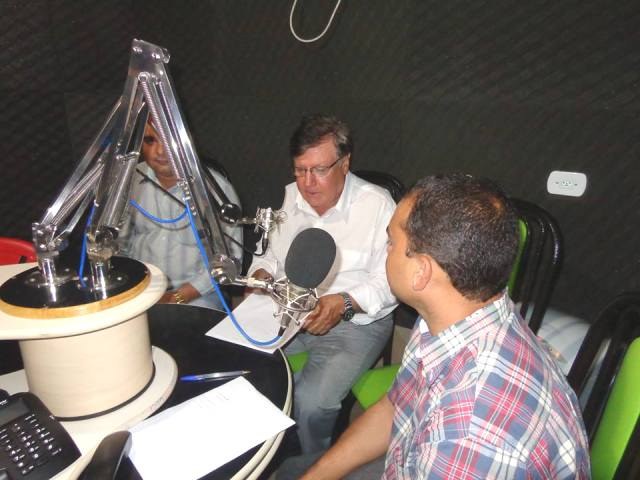 Em cidade do Cone Sul, prefeito ataca de radialista e entrevista deputado