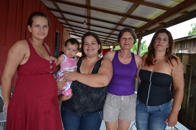 Encontrada pela internet, irmã de professora pioneira visita parentes em Vilhena
