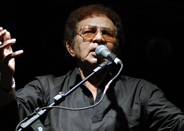 Estado de saúde de Reginaldo Rossi piora e cantor volta à UTI