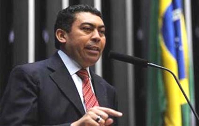 Deputado revela: em Vilhena, professora vai ao MP por vigilância em escolas