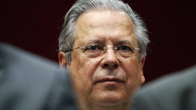 ACOSTUMANDO-SE