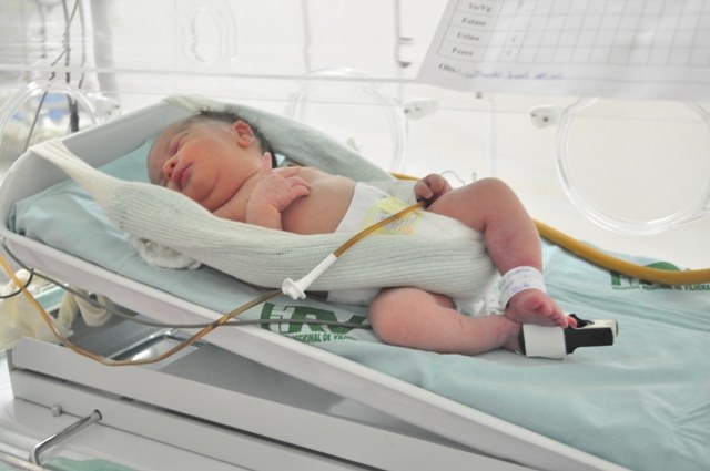 Primeiro bebê nascido em Vilhena em 2014 é uma menina e pais são de Cerejeiras