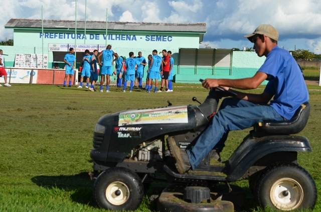 Máquina do VEC começa a ser montada; primeiras peças já treinaram hoje