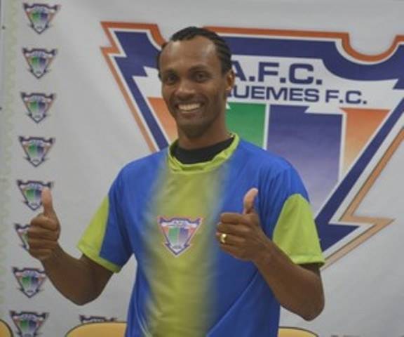 Tetracampeão pelo VEC, ex-goleiro diz que está preparado para vaias em Vilhena