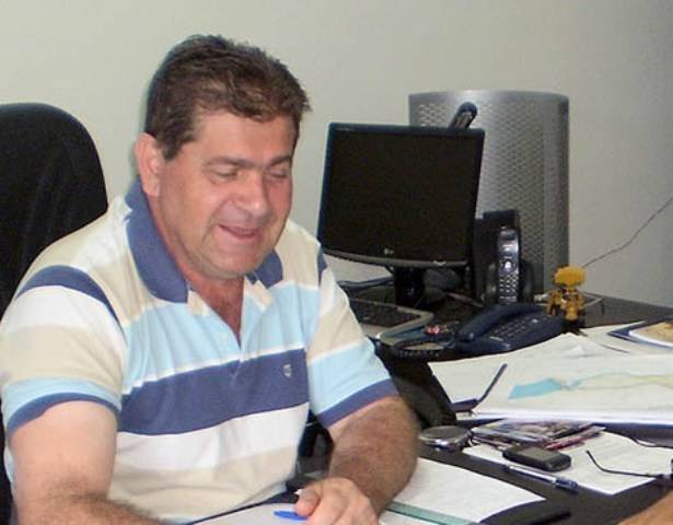César Cassol entrega prefeitura de Rolim ao vice e gera boatos sobre candidatura