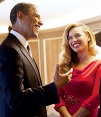 Beyoncé estaria traindo Jay-Z com Barack Obama, diz paparazzo