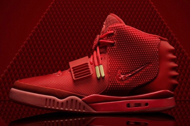 Nike criado por Kanye West recebe lance de R$ 39,4 milhões