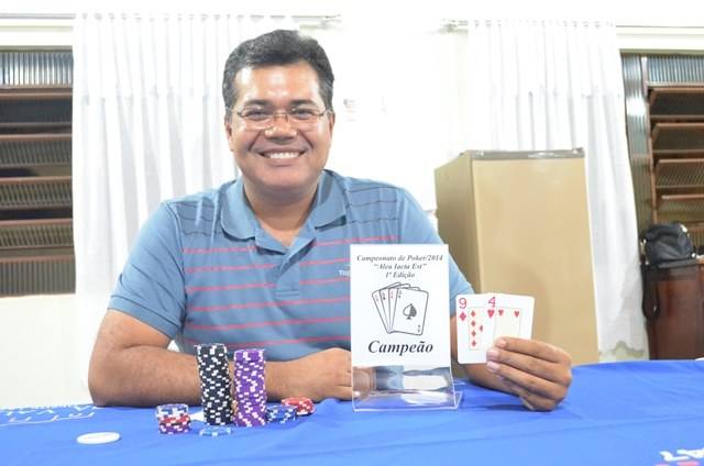 Vanderlei Rocha vence a 1ª edição do Campeonato de Poker de Vilhena 