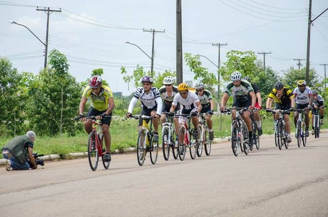Ciclistas de Cerejeiras que foram campeões em 2013 querem mais vitória neste ano