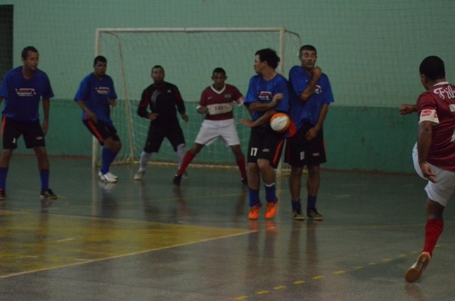 Municipal de Futsal: Bueno Tur, JBS Friboi e Parque São Paulo vencem no Geraldão
