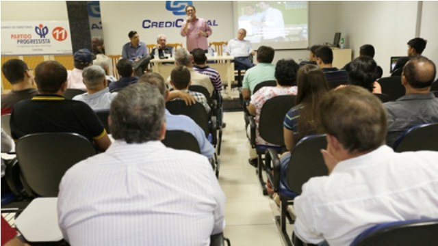 Falando como pré-candidato a governador, deputado promove reuniões no Cone Sul