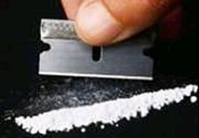 MAIS UM PRESO COM COCAÍNA NA FRONTEIRA