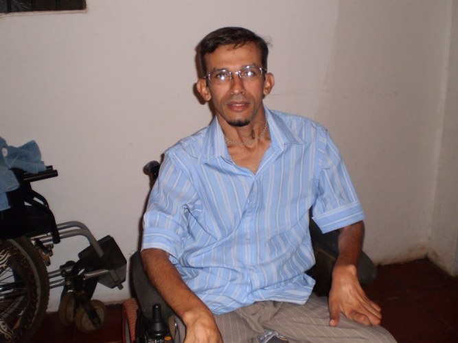 MORRE O CADEIRANTE QUE VIROU NOTÍCIA EM VILHENA