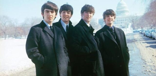 Piano utilizado na composição de sucesso dos Beatles vai a leilão